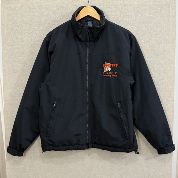 Hooters Girl Opening Team Windbreaker Jacket - Picture 1 of 12